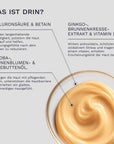 Eine cremige Textur des Bergamond and Birch Body Serum Spiced Wood ist in einer Glasschale zu sehen während Beschriftungen Hyaluronsäure Betain pflanzliche Öle sowie Ginkgo Brunnenkresse Extrakt und Vitamin E mit ihren pflegenden Eigenschaften erklären.